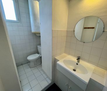 Location Appartement 2 pièces 42m² - Photo 3