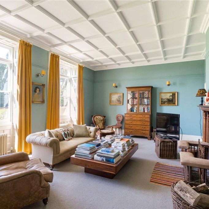 6 bedroom detached house to rent - Photo 1