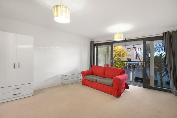 Surrey Quays Road London SE16 - Photo 1