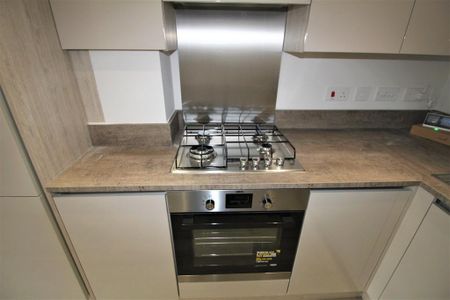 2 bedroom maisonette to rent - Photo 4