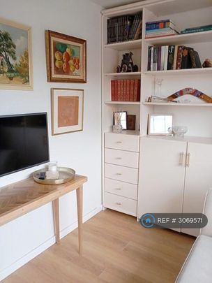 2 bedroom bungalow to rent - Photo 1