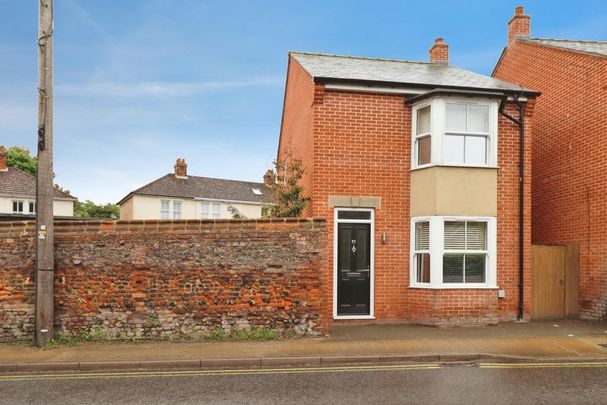 2 bedroom detached house to rent - Photo 1