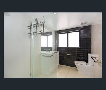 2-Bedroom Unit in Prime Surfers Paradise Location - Photo 5