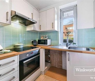 Watchfield Court, Sutton Court Road, Chiswick, W4 - Photo 2