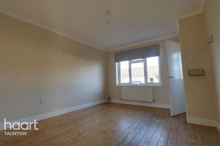 2 bedroom end of terrace house to rent - Photo 4