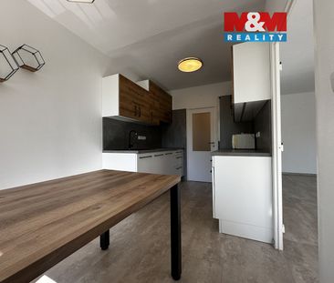 Pronájem bytu 3+1 72 m² - Fotografie 3