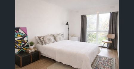 Sun Filled One Bedroom in Coveted Locale - Photo 2