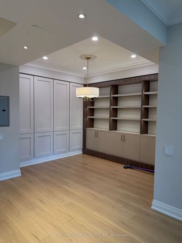 For Lease - 25 Scrivener Sq Square Unit# 906, Toronto, Ontario - Photo 4