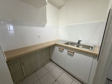 Location Appartement 1 pièce 33m² PERPIGNAN 66000 - Photo 4