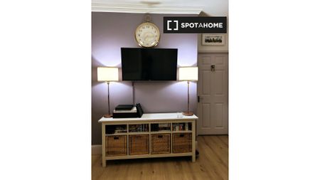 1-bedroom apartment for rent in Dublin - Photo 2