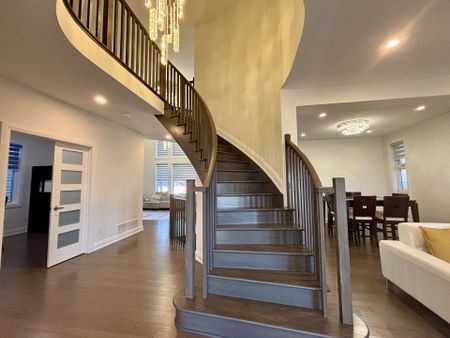 For Lease - 561 Honeylocust Avenue, Kanata, Ontario - Photo 5