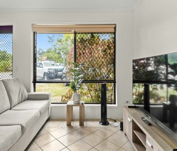 Move-In Ready Oasis: Fully Furnished 3BR Home with Secure Garage - Photo 1