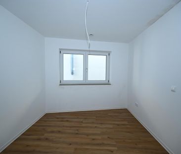 Neubau-Erstbezug! Perfekte Single Wohnung in zentraler Lage Seubers... - Photo 2
