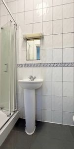 TW3, 111 Lampton Road - Photo 4