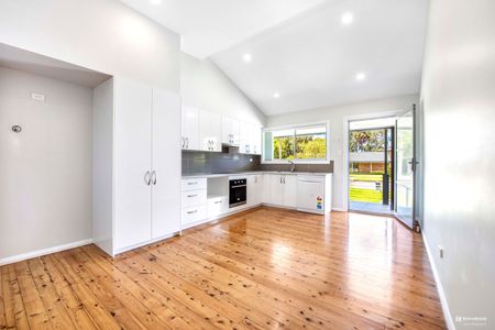 Perfectly Positioned 4 Bedroom Home in Soldiers Point - Photo 3