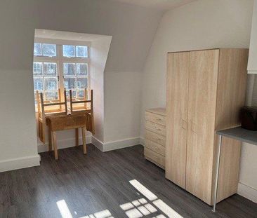 Studio to rent - Photo 6