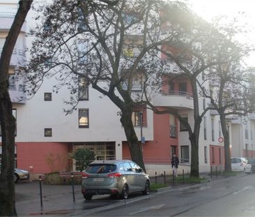 Location Appartement 2 pièces 48m² - Photo 2