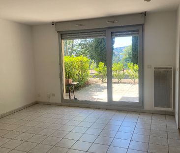 Location Appartement 2 pièces 40m² CALUIRE ET CUIRE 69300 - Photo 2