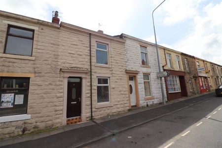 Blackburn Road, Great Harwood, Blackburn, BB6 7DZ - Photo 3