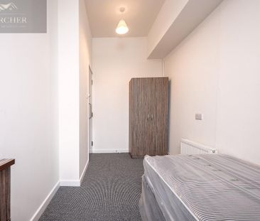 4 bedroom apartment to rent - Photo 2