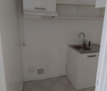 Location Appartement 2 pièces 29m² MONTREUIL 93100 - Photo 4