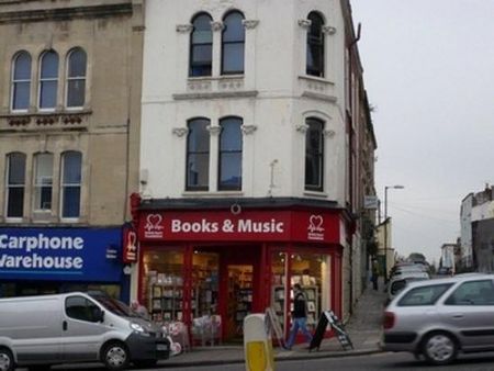 7 bedroom flat to rent - Photo 2