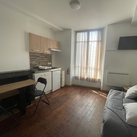 Location Appartement 1 pièce 15m² COULOMMIERS 77120 - Photo 1