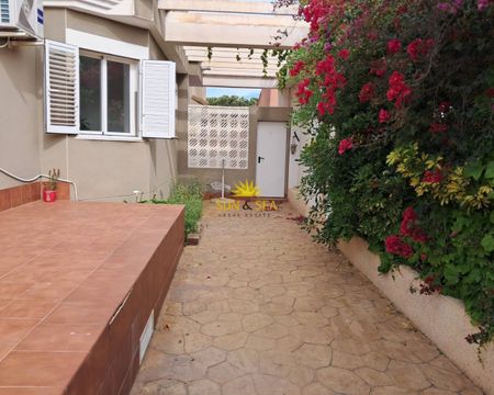 VILLA WITH 2 BEDROOMS AND JADRIN IN GRAN ALACANT - ALICANTE - Photo 2