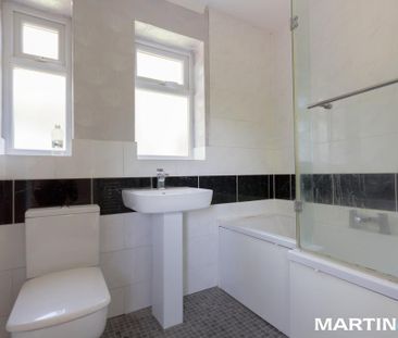 3 bedroom detached house to rent - Photo 5