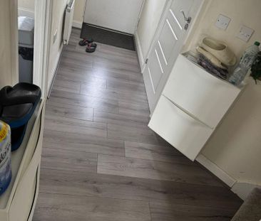 1 bedroom in a house share to rent - Photo 5