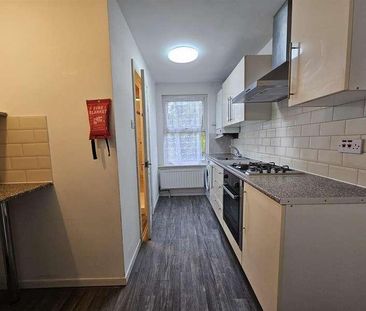 Albert Road, London, E18 - Photo 3