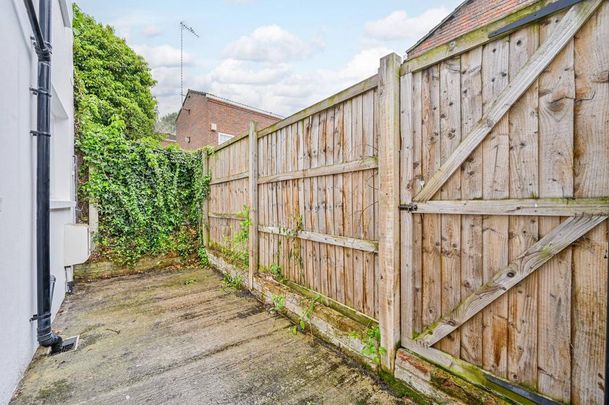 3 bedroom detached house to rent - Photo 1