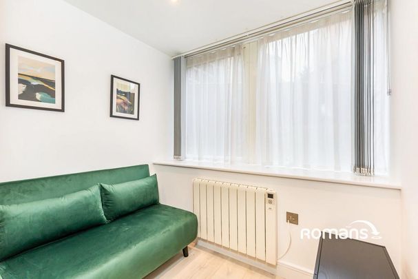 1 bedroom flat to rent - Photo 1