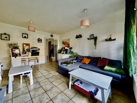 APPARTEMENT F3 de 69m2 à SURVILIERS - Photo 2