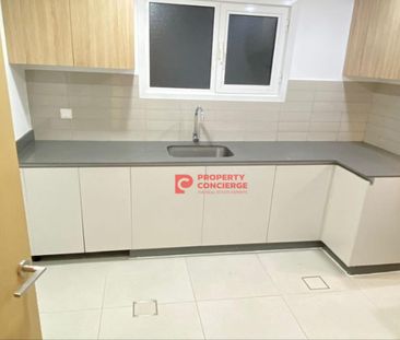 Spacious I brand new I Big Balcony I Close kitchen - Photo 2