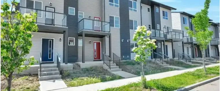 Daniels Way Townhomes | 704 Daniels Way SW, Edmonton - Photo 1