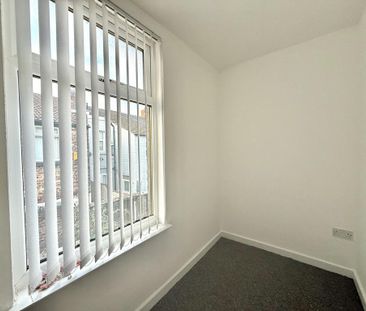 3 bedroom terraced house to rent - Photo 6