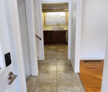 For Lease - 131 VICTOR Boulevard, Hamilton, Ontario - Photo 1