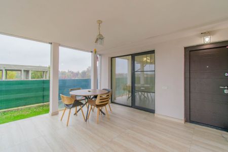 Vilă modernă cu vedere la lac, minicomplex inchis - Photo 2