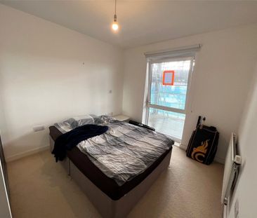 1 Bedroom Flat / Apartment - John Thornycroft Road, Southampton - Photo 2