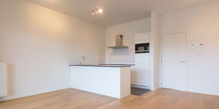 Appartement te huur in Antwerpen voor € 985 met 1 slaapkamer - Foto 4