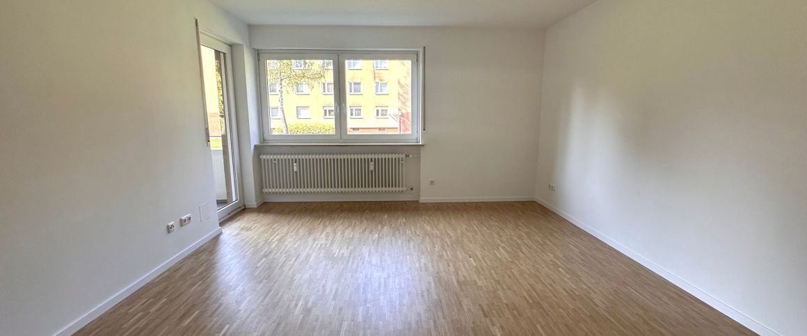 Geräumige 3,5-Zimmer-Wohnung in Nürnberg mit Balkon - Foto 1