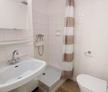 Location Maison 3 pièces 67m² AURIOL 13390 - Photo 5