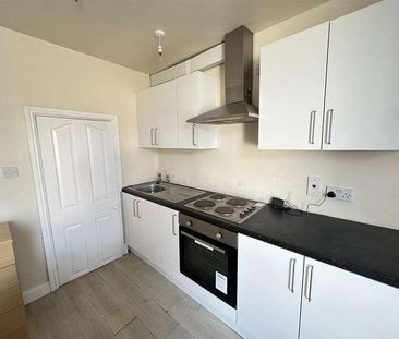 Fell Lane, Keighley, BD22 - Photo 3
