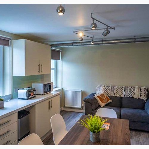 Deluxe Ensuite - Photo 1