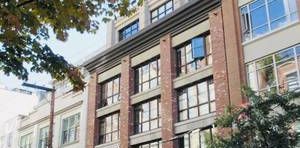 Stunning loft apartment in the Grafton building - Photo 2