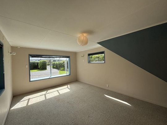 Panoramic views on Karaka - Photo 1