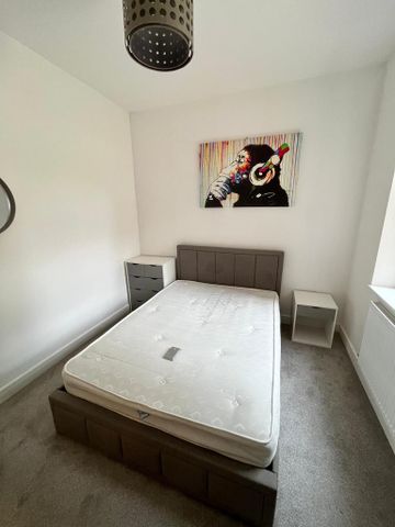 2 bedroom flat to rent - Photo 3