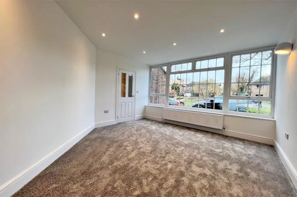 East Hill, Woking - 4 bedrooms Property for lettings - Seymours - Photo 1
