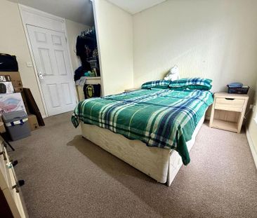 4 bedroom terraced house to rent - Photo 1